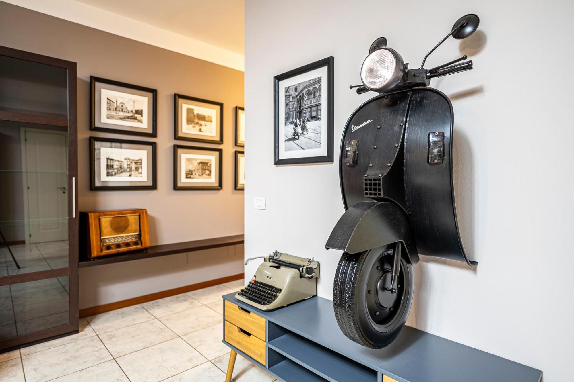 "Once Upon A Time" Cherubini Palace Thematic Apartments Free Parking Florence Buitenkant foto